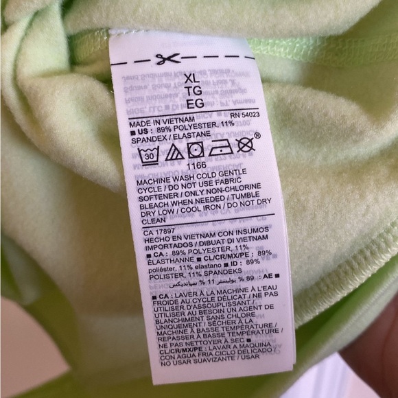 NWT Womens Old Navy Active Long Sleeve Crop Top Light Green size XL - Picture 7 of 8